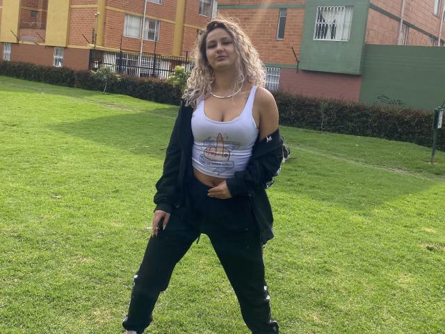 FloraSaenz - Sexe cam en vivo - 20478518