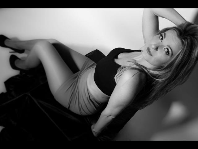 TessSweet-hot - Live sex cam - 20482774