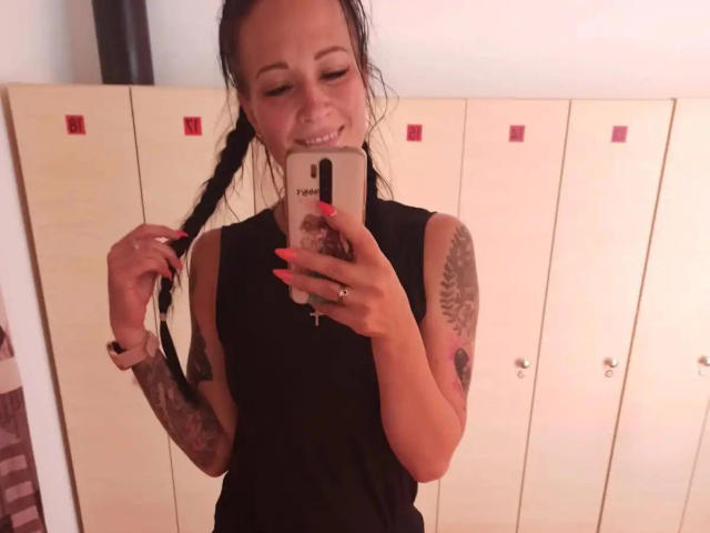 geileDeena-hot - Live sex cam - 20484318