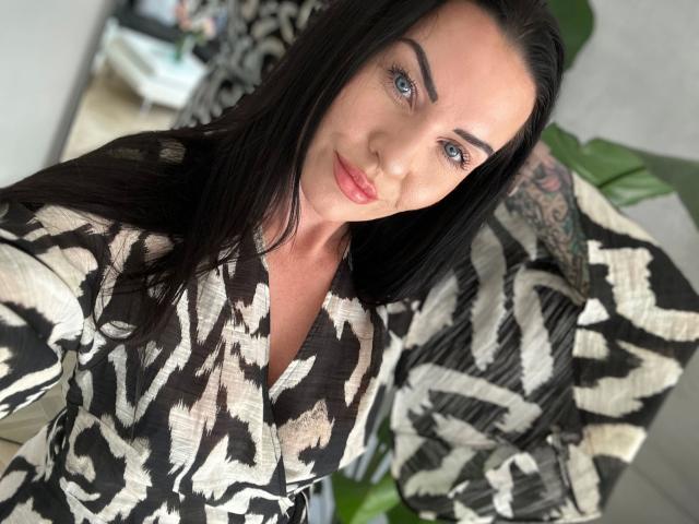 Malina-Lay - Live porn &amp; sex cam - 20486506