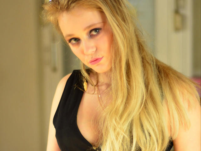 LeniFuchs-hot - Live sex cam - 20488434