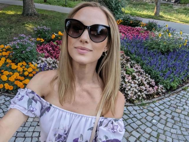VickyFox-hot - Live sex cam - 20496838