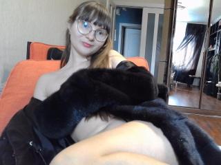 KiraGoldens - Live sexe cam - 20497806