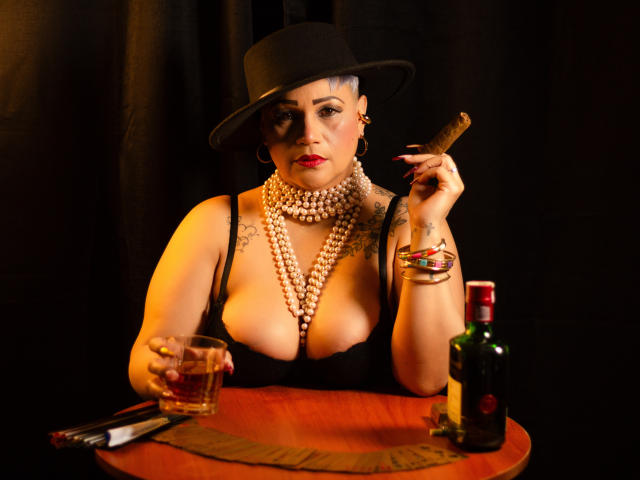 GianellaCox - Live porn &amp; sex cam - 20502682