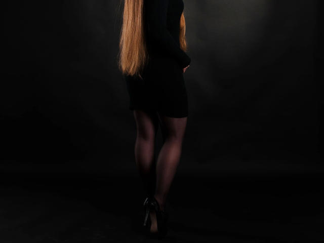 YoungSecretary-hot - Live sex cam - 20505546