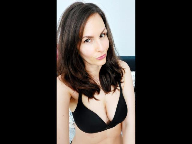 Schneewitchen1-hot - Live sex cam - 20506570