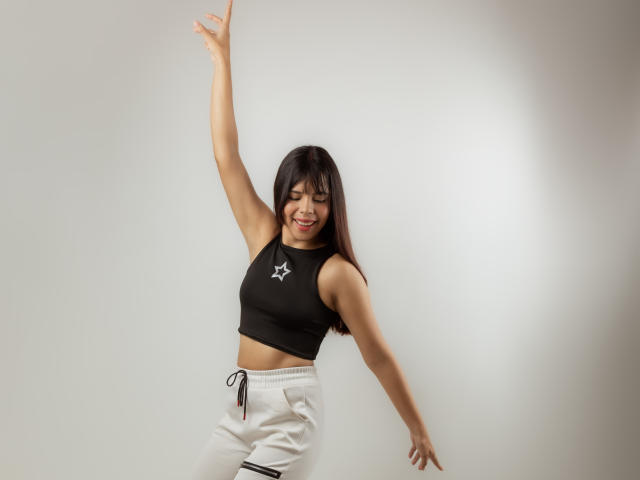 ElaineJones - Live sex cam - 20506634