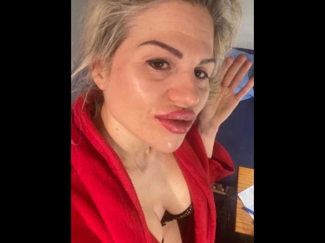 PamelaDeluxe-hot - Camera khiêu dâm &amp; quyến rũ trực tiếp - 20520010