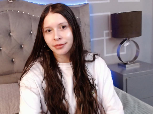 AnneQueen - Live Sex Cam - 20525114