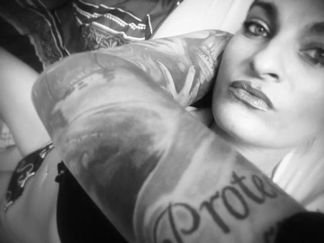 SandraSturm-hot - Sexe cam en vivo - 20534062