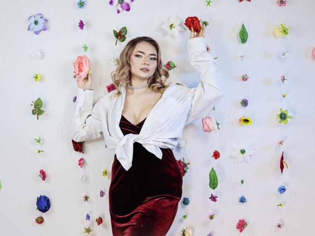 SallyVerda - Live sex cam - 20536130