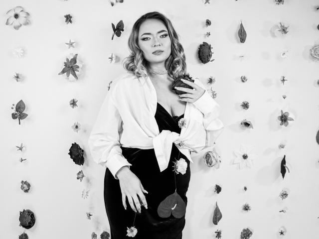 SallyVerda - Live sex cam - 20536254