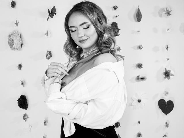 SallyVerda - Live Sex Cam - 20536258