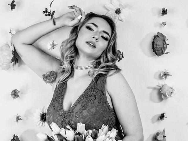 SallyVerda - Live Sex Cam - 20536334