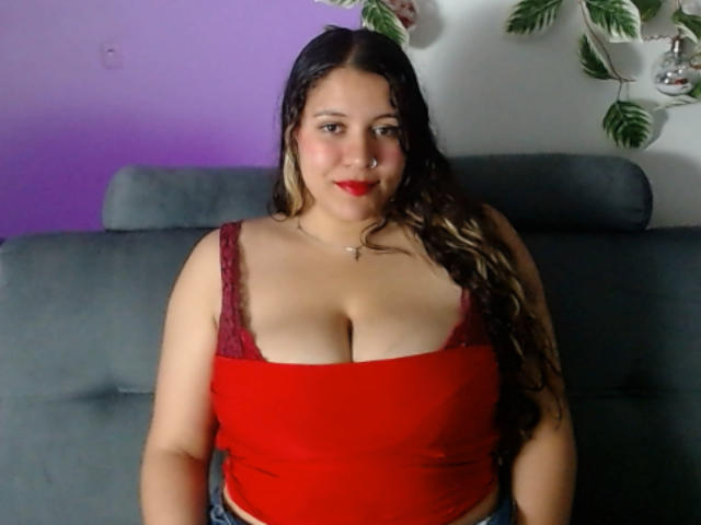KrisGarner - Live Sex Cam - 20539162