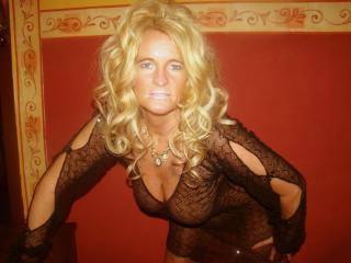 Deluxechantal-hot - Live sex cam - 20546902