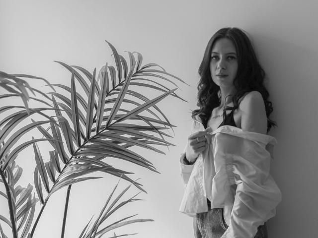 MilanaOsborn - Sexe cam en vivo - 20552014