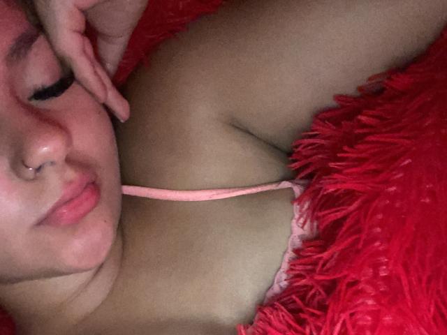 AlessiaFerry - Live sex cam - 20559554