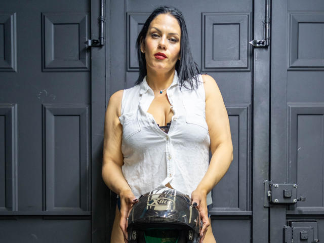 LizaRussell - פורנו בשידור חי ומצלמת סקס - 20561002