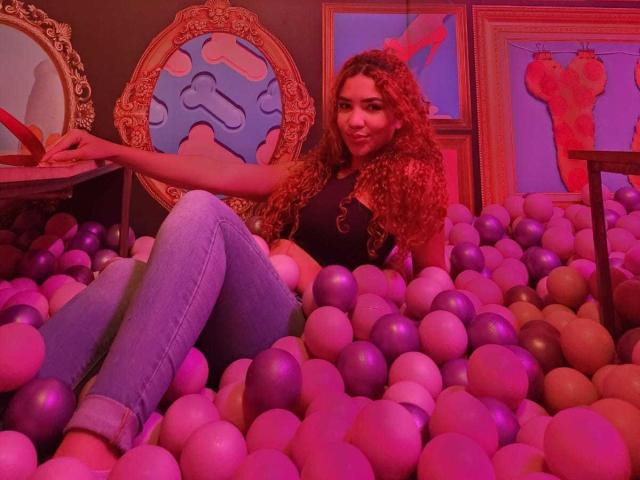 KendallPiierce69 - Live porn &amp; sex cam - 20569958