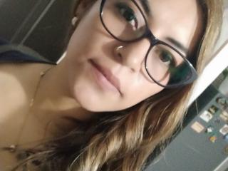 TompsonKarina - Live sex cam - 20570990