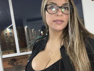 TompsonKarina - Live sex cam - 20571018