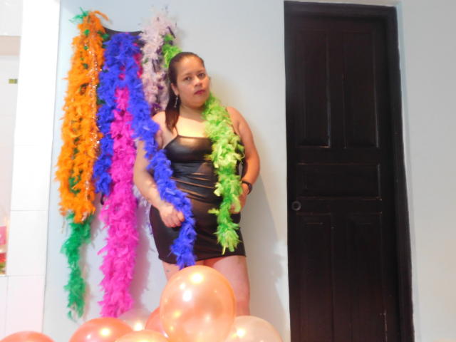 LesbianBebesI - Live sex cam - 20589082