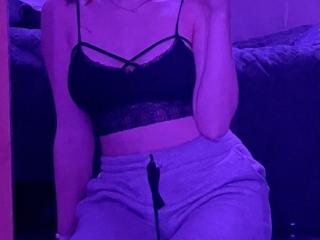 LeylaLo - сексуальная веб-камера в реальном времени - 20595218