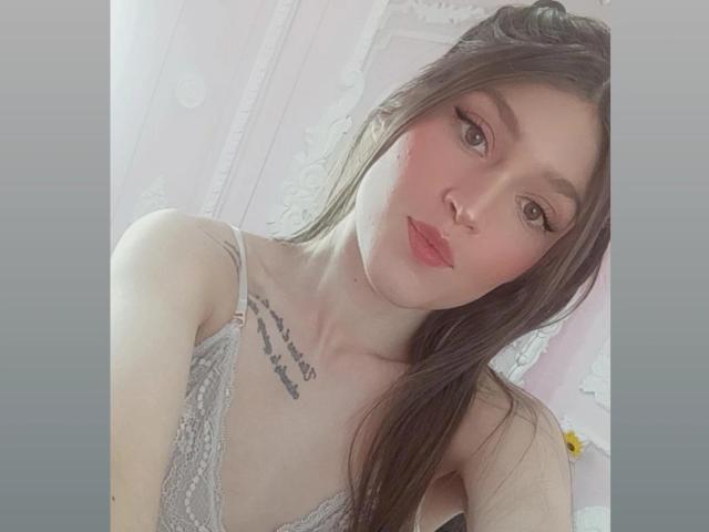 TessaKeller - Live Sex Cam - 20604406