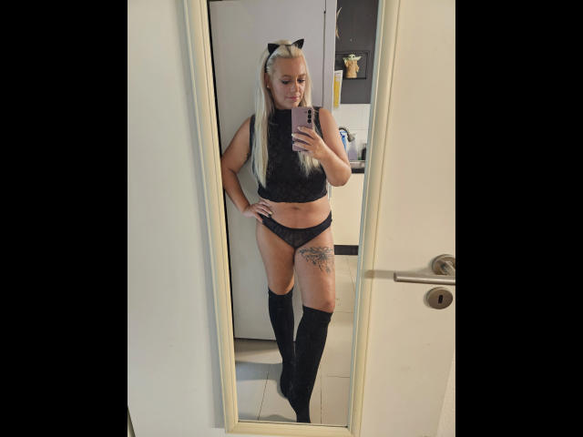 Kiwi-ink-hot - Live sex cam - 20622034