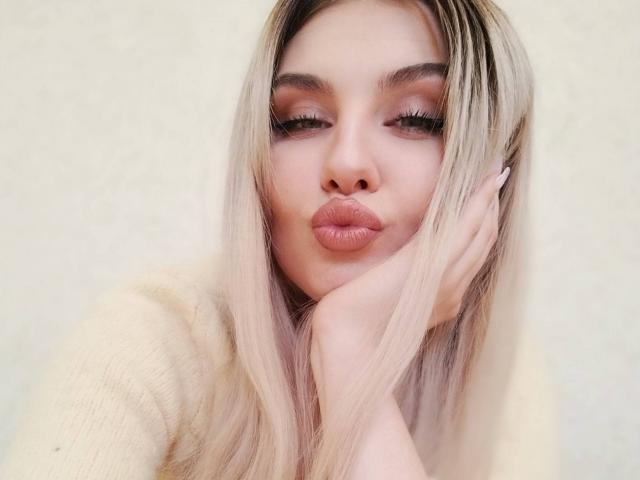 EvaLoona - Live sex cam - 20633930