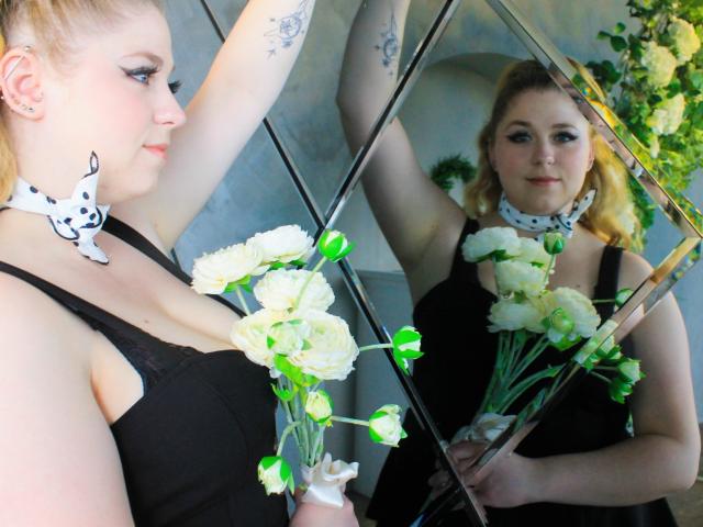 JessikaDaniels - Live Sex Cam - 20641866