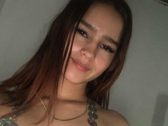 MelodyMansson - Live porn &amp; sex cam - 20643690