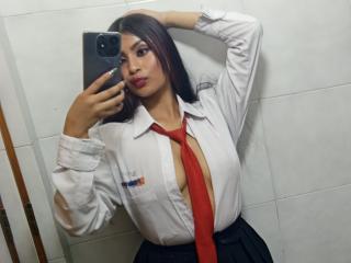 EmmaaRodriguez - Live porn &amp; sex cam - 20645550