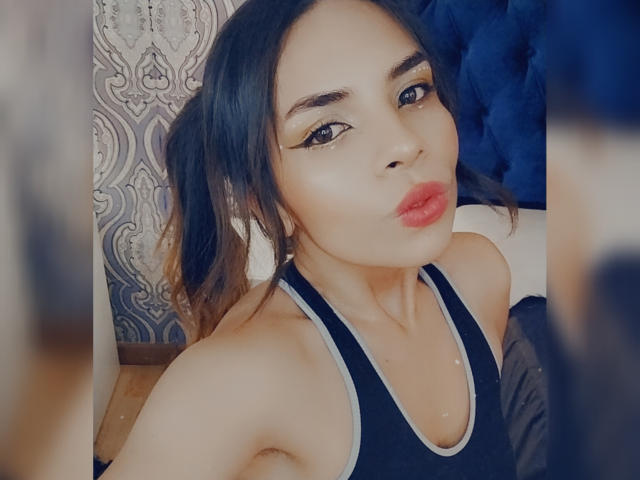 VioletaStone - Live porn &amp; sex cam - 20651802