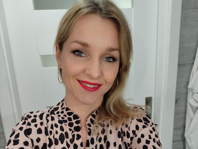 AliciaSecret - Live Sex Cam - 20668386
