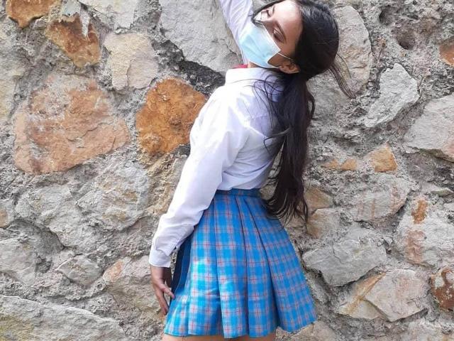 AlessiaFerry - Live Sex Cam - 20668994