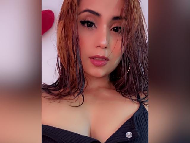 KattyWattson - Live sex cam - 20684814