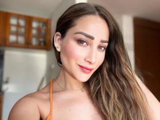 ArianaLu - Live sex cam - 20688458