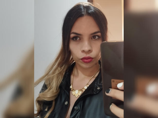 VioletaStone - Live porn &amp; sex cam - 20690514