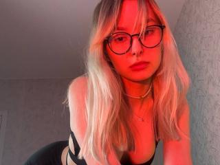 JudyyPlum - Live Sex Cam - 20692354