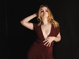 KseniaHopes - Live porn & sex cam - 20693778