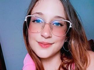 LauraCutee - Live sex cam - 20696722