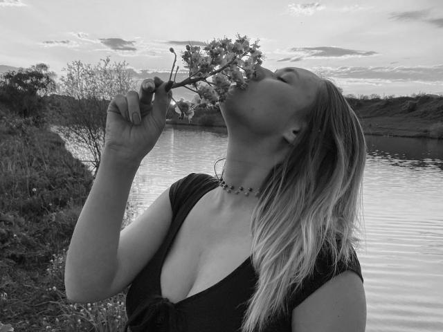 SallyVerda - Live sexe cam - 20700998