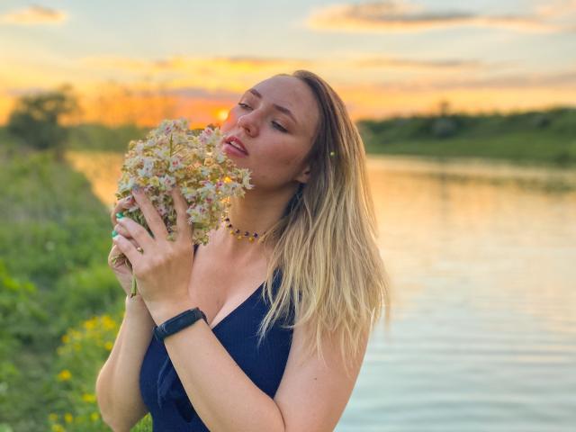 SallyVerda - Live sex cam - 20701026