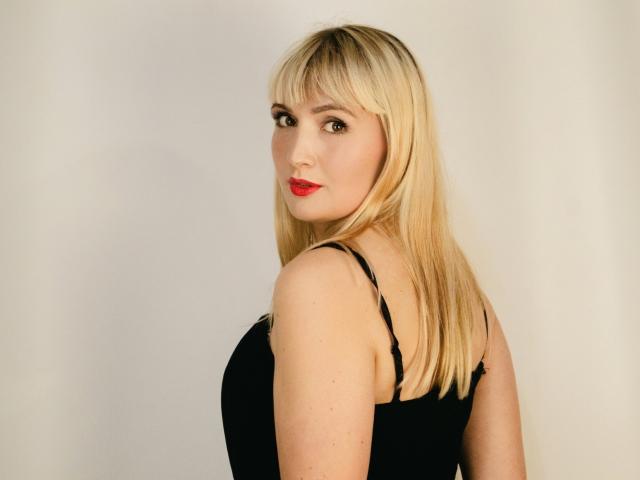 MilanaCraids - Live sex cam - 20702670