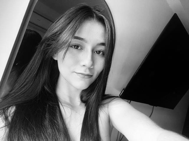 DeisyWest - Live porn &amp; sex cam - 20705950