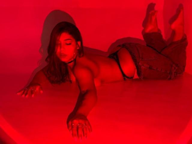 AlinaWetss - Sexe cam en vivo - 20711626