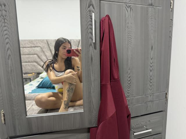 SharonKlart - Live Sex Cam - 20724262