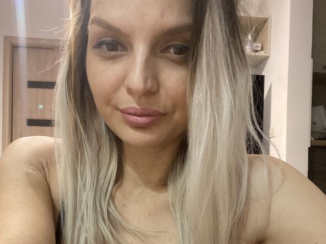 DouceAmelia - Camera khiêu dâm &amp; quyến rũ trực tiếp - 20746258